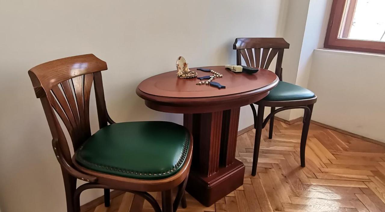 Studio Apartment L&G ロヴィニ エクステリア 写真