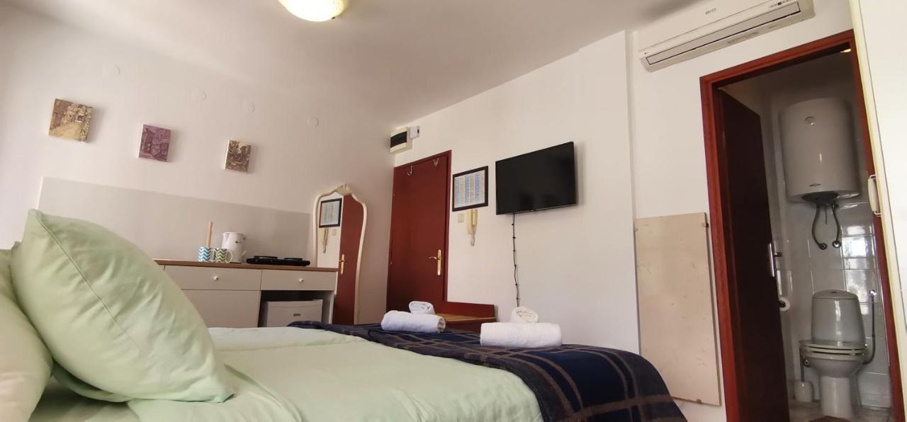 Studio Apartment L&G ロヴィニ エクステリア 写真